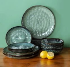 Serviesset 8 Personen - 24 Delig - Handgemaakt Keramiek - Vancasso Groen