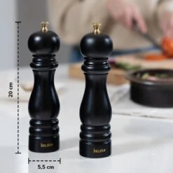Deleca Luxe Peper En Zoutmolen Set - Met Geschenkdoos - Zout / Pepermolen - Rubberhout - Zwart & Goud 20 Deleca Luxe Peper En Zoutmolen Set - Met Geschenkdoos - Zout / Pepermolen - Rubberhout - Zwart & Goud -Kwaliteitskeukenwinkel Voor Thuis 1200x1200 1181
