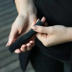 Black + Blum Binchotan Active Charcoal For Eau Good Water Bottles 4-pack -Kwaliteitskeukenwinkel Voor Thuis 1200x1200 14