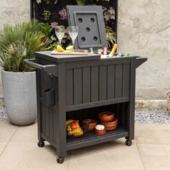 BluMill BBQ Tafel - Inclusief Koelvak 80 Liter - Op Wieltjes - Met Flessenopener - 102 X 46 X 86,5 Cm 20 BluMill BBQ Tafel - Inclusief Koelvak 80 Liter - Op Wieltjes - Met Flessenopener - 102 X 46 X 86,5 Cm -Kwaliteitskeukenwinkel Voor Thuis 1200x1200 252
