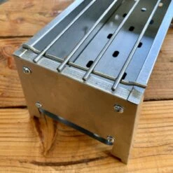 Spiedini Saté-bbq Bali 40 Mini - Kleine, Smalle Houtskoolbarbecue Met Horizontaal Rooster Voor Sate Of Andere Spiesjes - 40 Cm Lang, 11 Cm Breed, 14 Cm Hoog - Ideaal Voor Tuin- Of Open Haard, Of Balkon - Materiaal: Gealuminiseerd Ijzer -Kwaliteitskeukenwinkel Voor Thuis 1200x1200 361