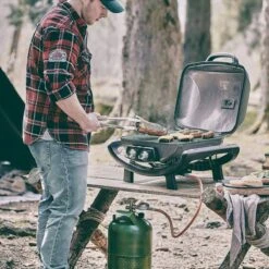 Burnhard Draagbare 2-Branders Gasbarbecue - Afdekhoes - BBQ Wayne -Kwaliteitskeukenwinkel Voor Thuis 1200x1200 429