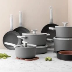 BergHOFF Leo Hapjespan Stone - 28 Cm - Met Glazen Deksel -Kwaliteitskeukenwinkel Voor Thuis 1200x1200 559