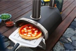 Ooni Fyra 12 Houtpellets Gestookte Pizzaoven -Kwaliteitskeukenwinkel Voor Thuis 1200x801 3