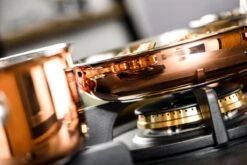 Koekenpan Ø26cm Met Deksel - Inductie - Koper - DUCQ 15 Koekenpan Ø26cm Met Deksel - Inductie - Koper - DUCQ -Kwaliteitskeukenwinkel Voor Thuis 1200x801 5