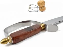 Dymund® Sabreer Sabel - RVS - Professioneel Champagnesabel - Incl. Bewaardoos - 44,5 Cm 9 Dymund® Sabreer Sabel - RVS - Professioneel Champagnesabel - Incl. Bewaardoos - 44,5 Cm -Kwaliteitskeukenwinkel Voor Thuis 1200x901 5