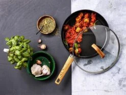 Gero Mark Hapjespan Met Deksel Ø 28 Cm - Aluminium - Inductie - PFAS-vrij -Kwaliteitskeukenwinkel Voor Thuis 1200x906 2