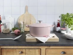 BK Bourgogne Braadpan Ø 24 Cm - Roze - Gietijzer - Inductie 7 BK Bourgogne Braadpan Ø 24 Cm - Roze - Gietijzer - Inductie -Kwaliteitskeukenwinkel Voor Thuis 1200x912 1