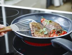 GreenPan Cambridge Koekenpan 26cm - Zwart - Inductie - PFAS-vrij -Kwaliteitskeukenwinkel Voor Thuis 1200x926 8